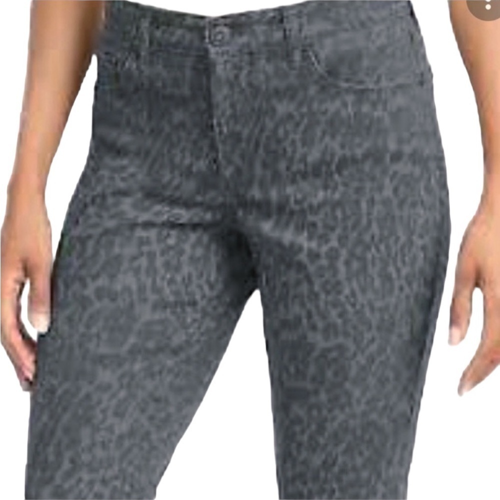 New Directions Leopard Print Skinny Jeans